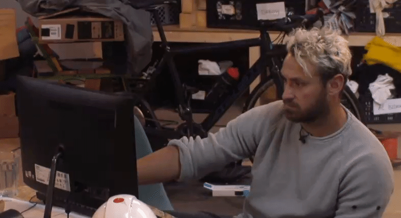 f1d395774c93196e6cefca20a1b34a36.gif