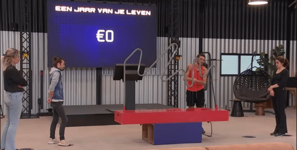f261391fd73e332d63347fc4fcd756de.gif