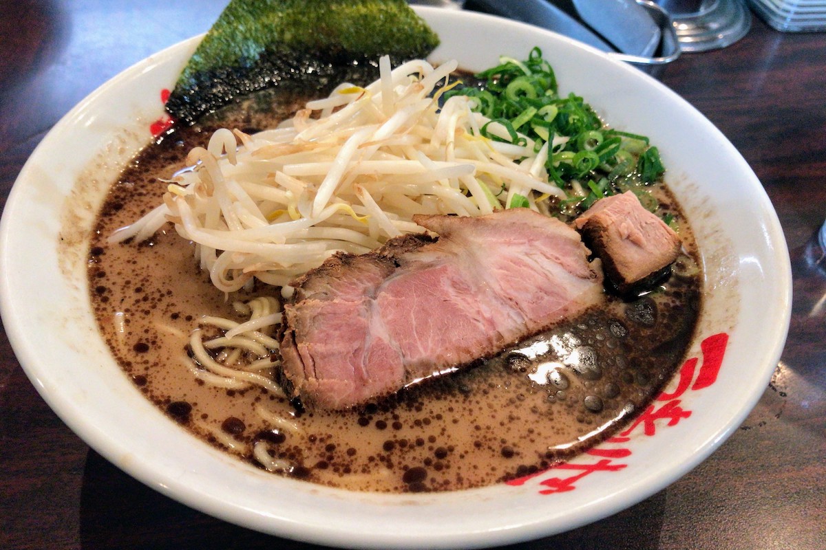 アトレ川崎 なんつッ亭 黒マー油が香ばしいラーメン 川崎 蒲田おすすめグルメ