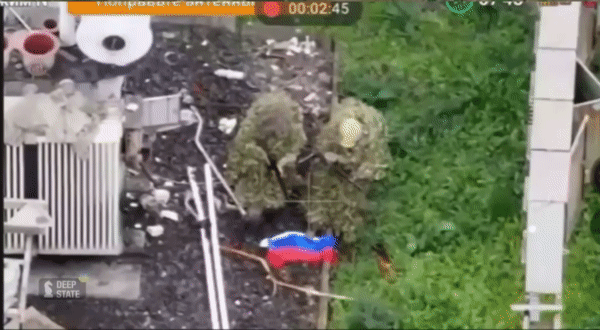 f323e667038f5cce1333b29523f14b94.gif