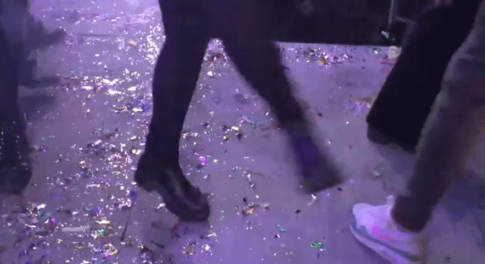 f409b0691965f295bc8c640a9dbaab9d.gif