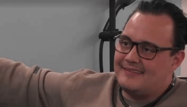 f4a19f2a11b11782101e5e7c187f42db.gif