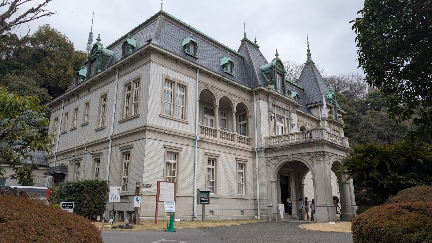 洋館・萬翠荘の優雅な佇まい