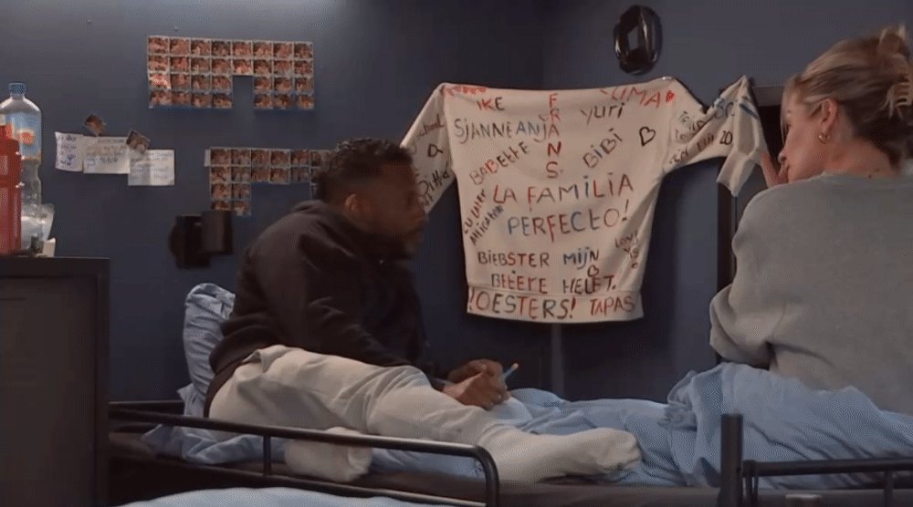 f5f148a03884b2d5852f49e5ae1ce125.gif