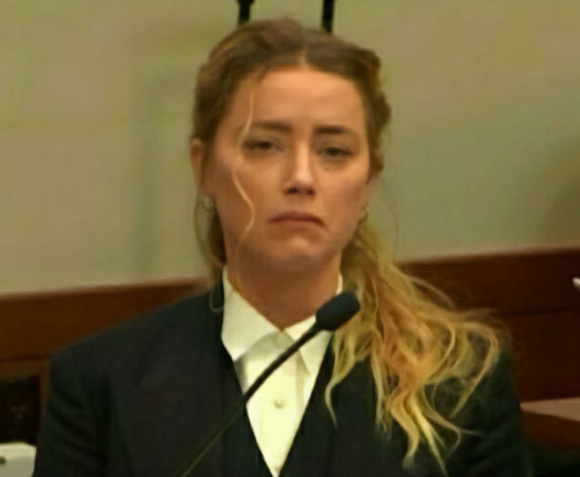 Johnny Depp GANA EL JUICIO A Amber Heard