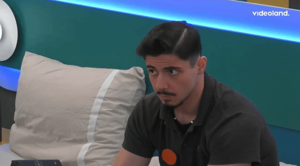 fbdcd61a4c356a7ae653eb237aed4f99.gif