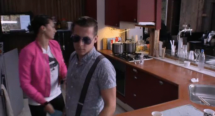 fe79362ea718c6cd4e307bec5f5d872f.gif