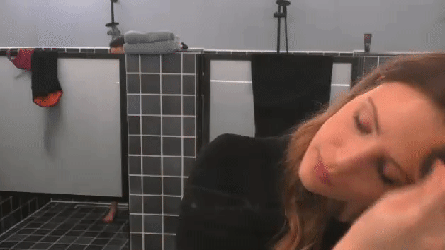 fe9072de61eae0dab88ae6a5677b9290.gif
