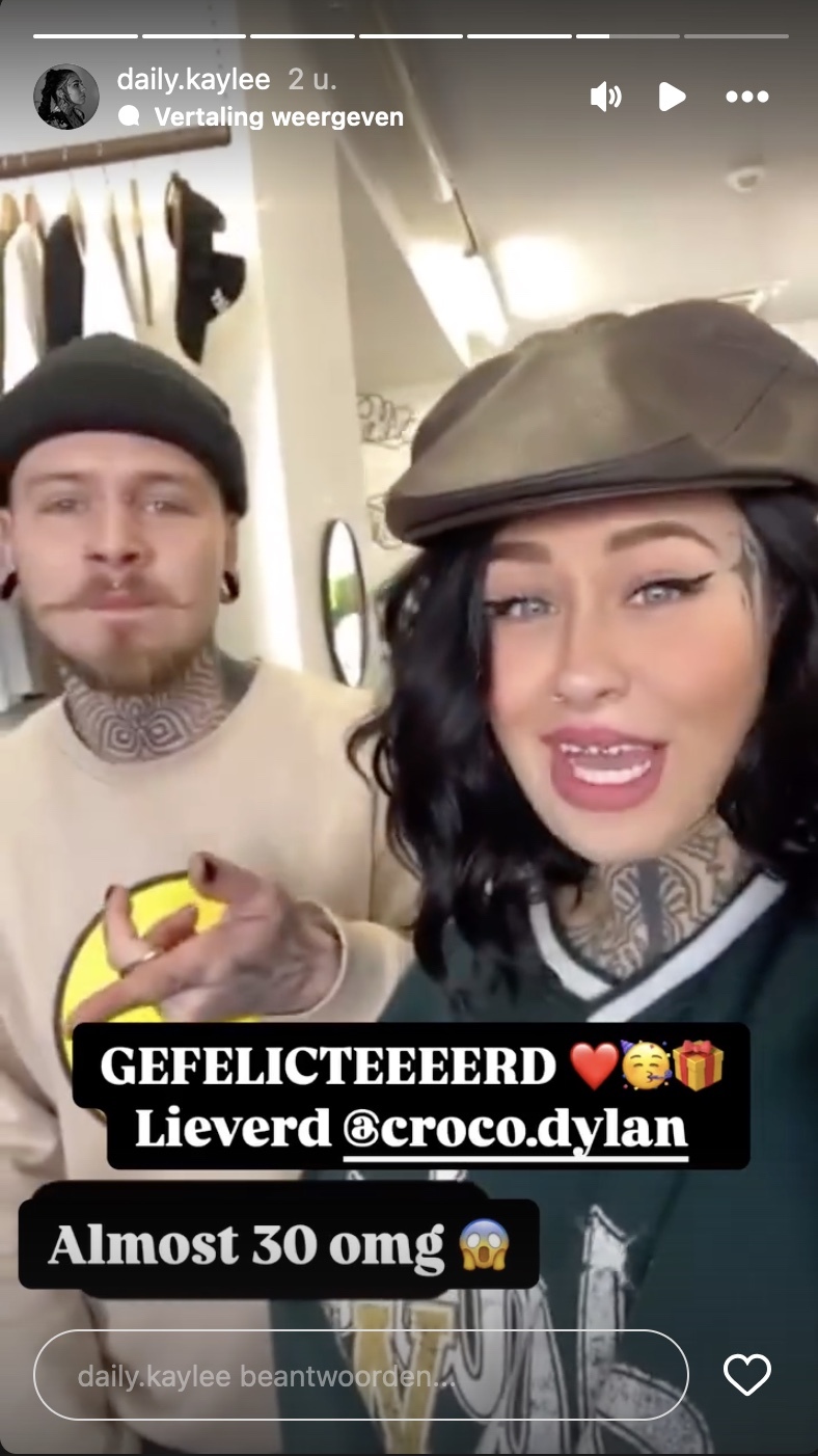 fec8f0e4d4b7f8e2ae27a3686e689924.jpg