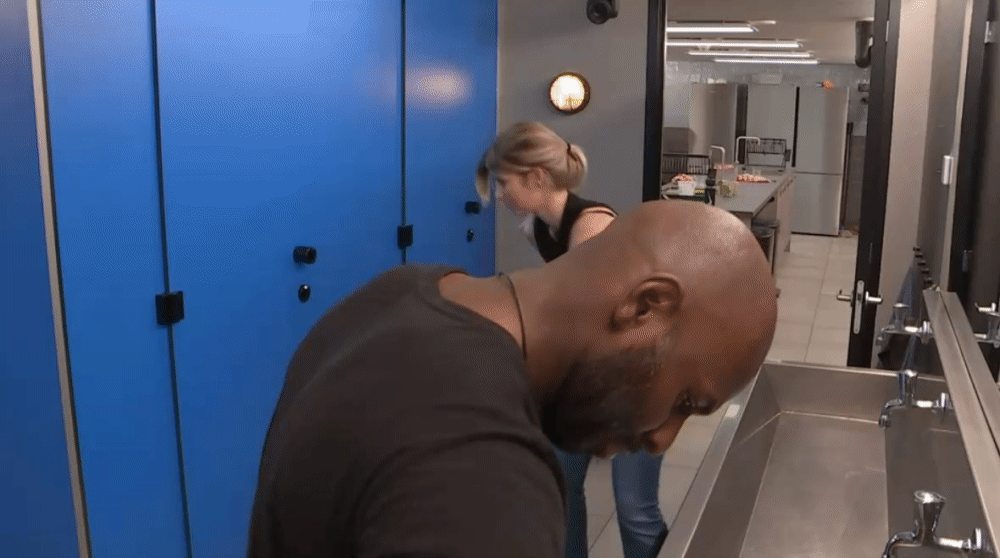 ff0d0ff8ea4ef18190645e39365850a6.gif